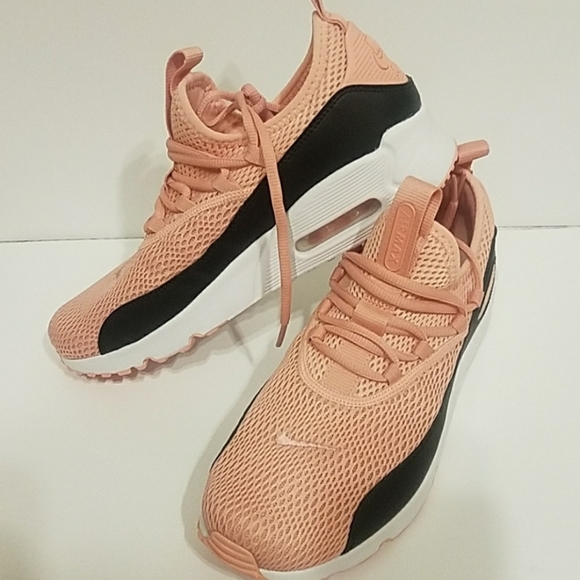 Nike Shoes - Nike Air Max 90 EZ Salmon